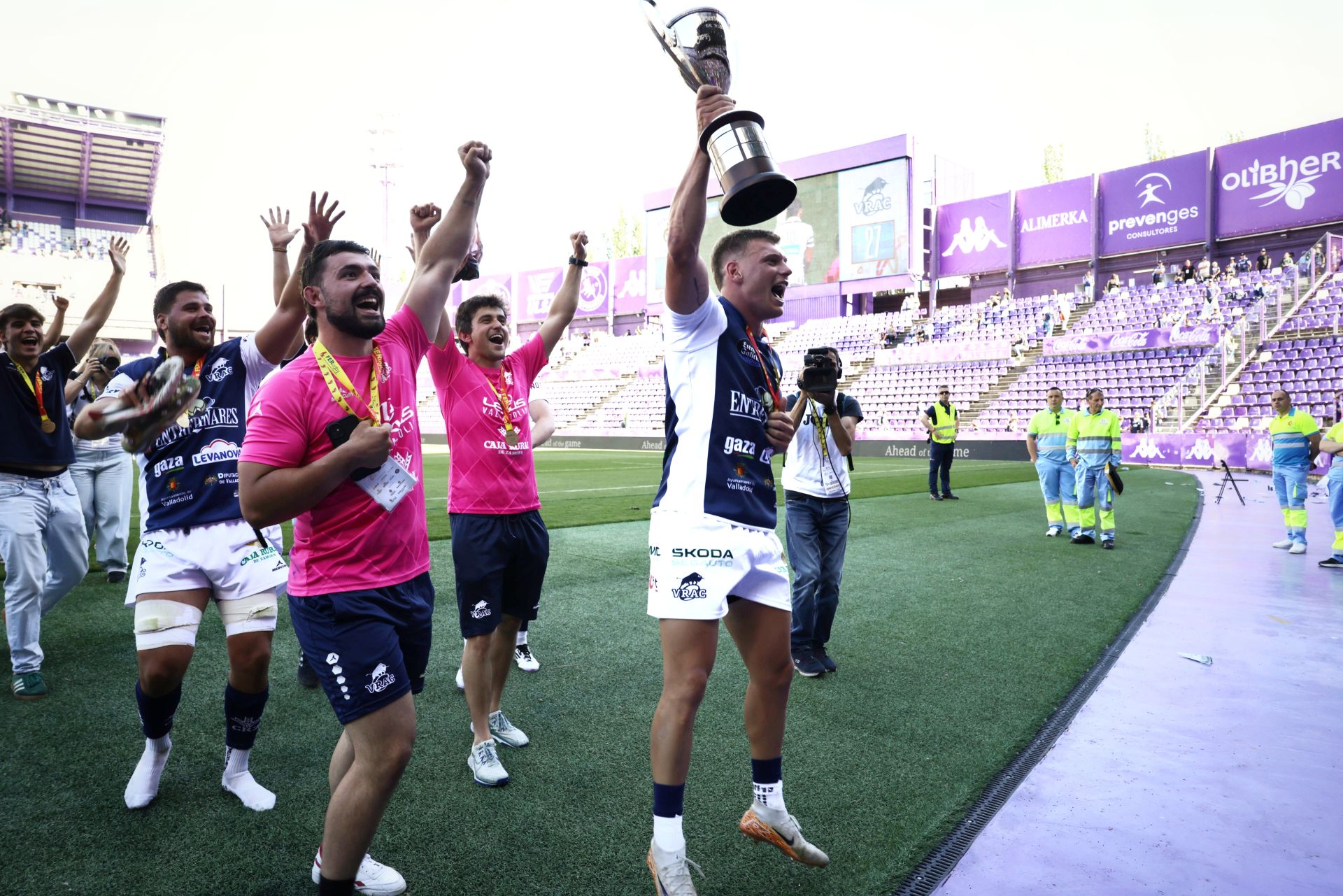 El VRAC celebra con su afición la Copa del Rey de rugby conquistada en Zorrilla
