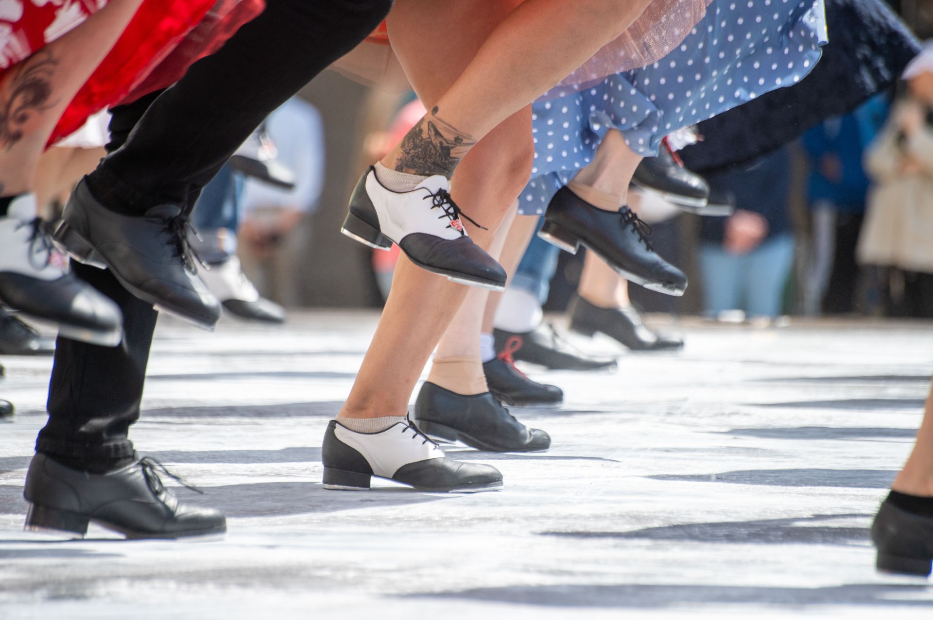 Cuarenta bailarines celebran en Palencia el día del claqué