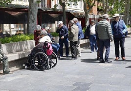 El 28% de la población es pensionista con un cobro medio mensual de 1.341 euros