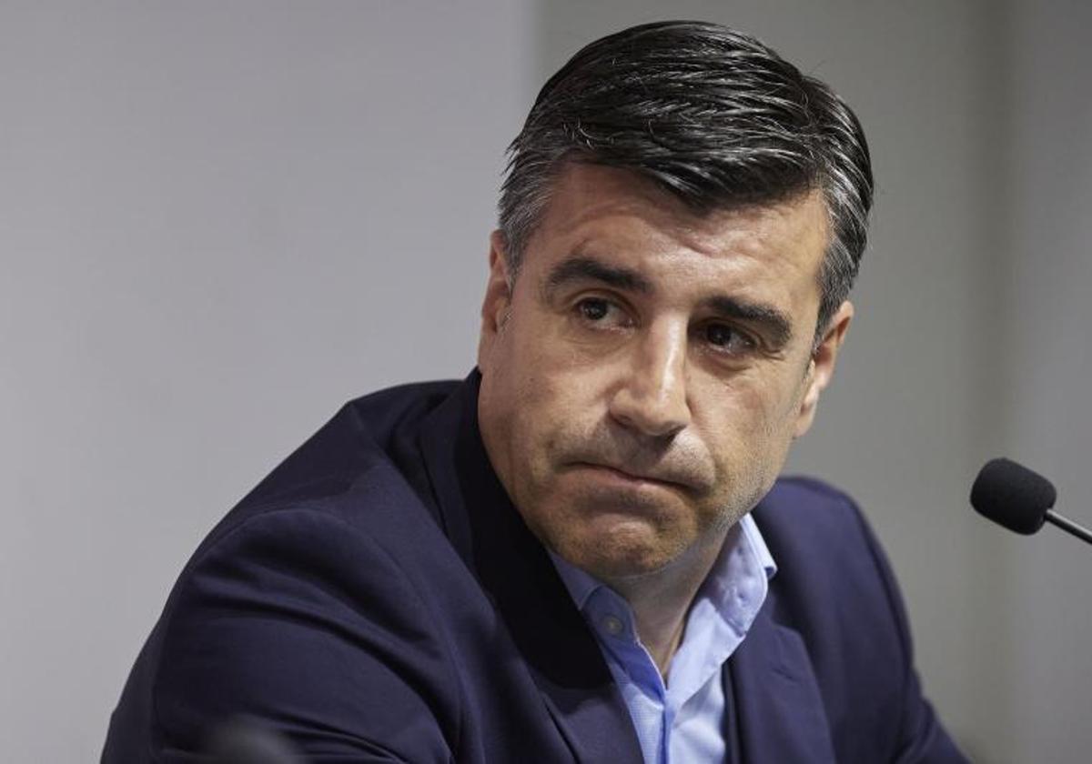 Nico Rodríguez, en 2022 cuando ocupaba el cargo de director deportivo del Granada.