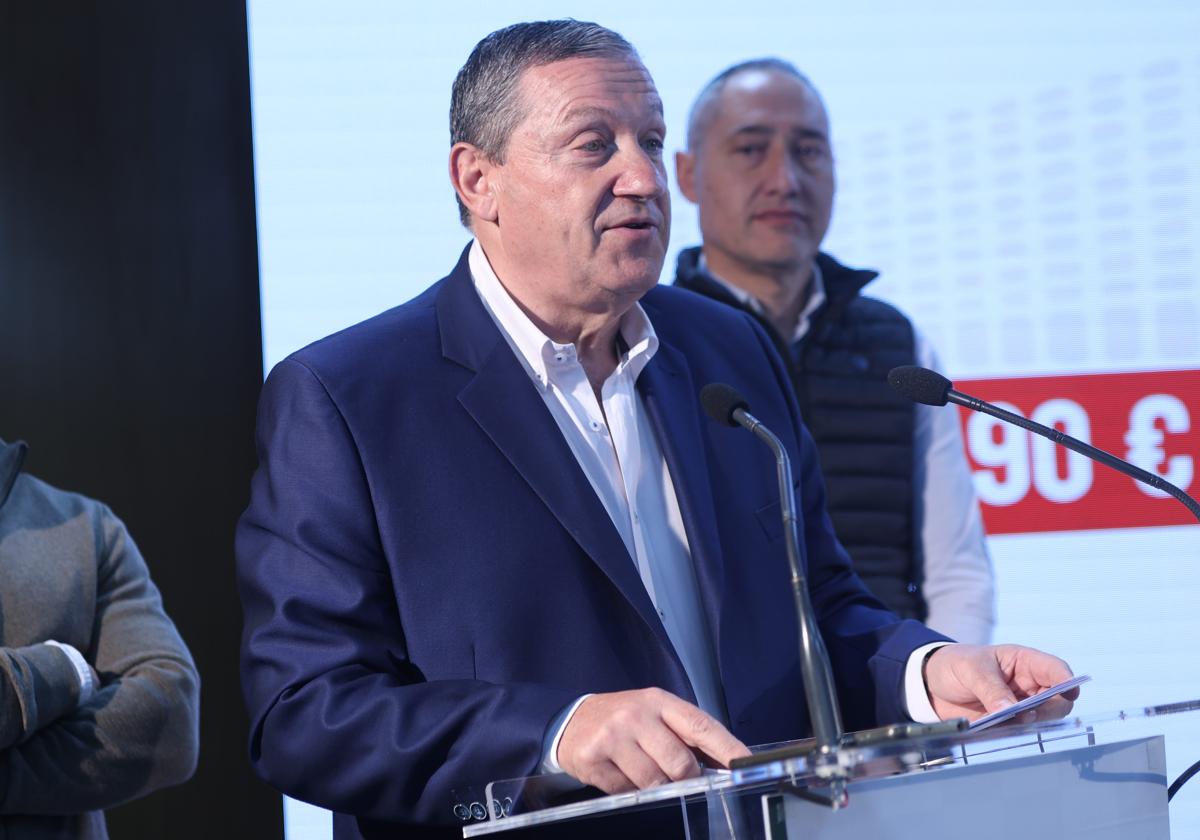 El presidente de la Diputación de Zamora, Javier Faúndez.
