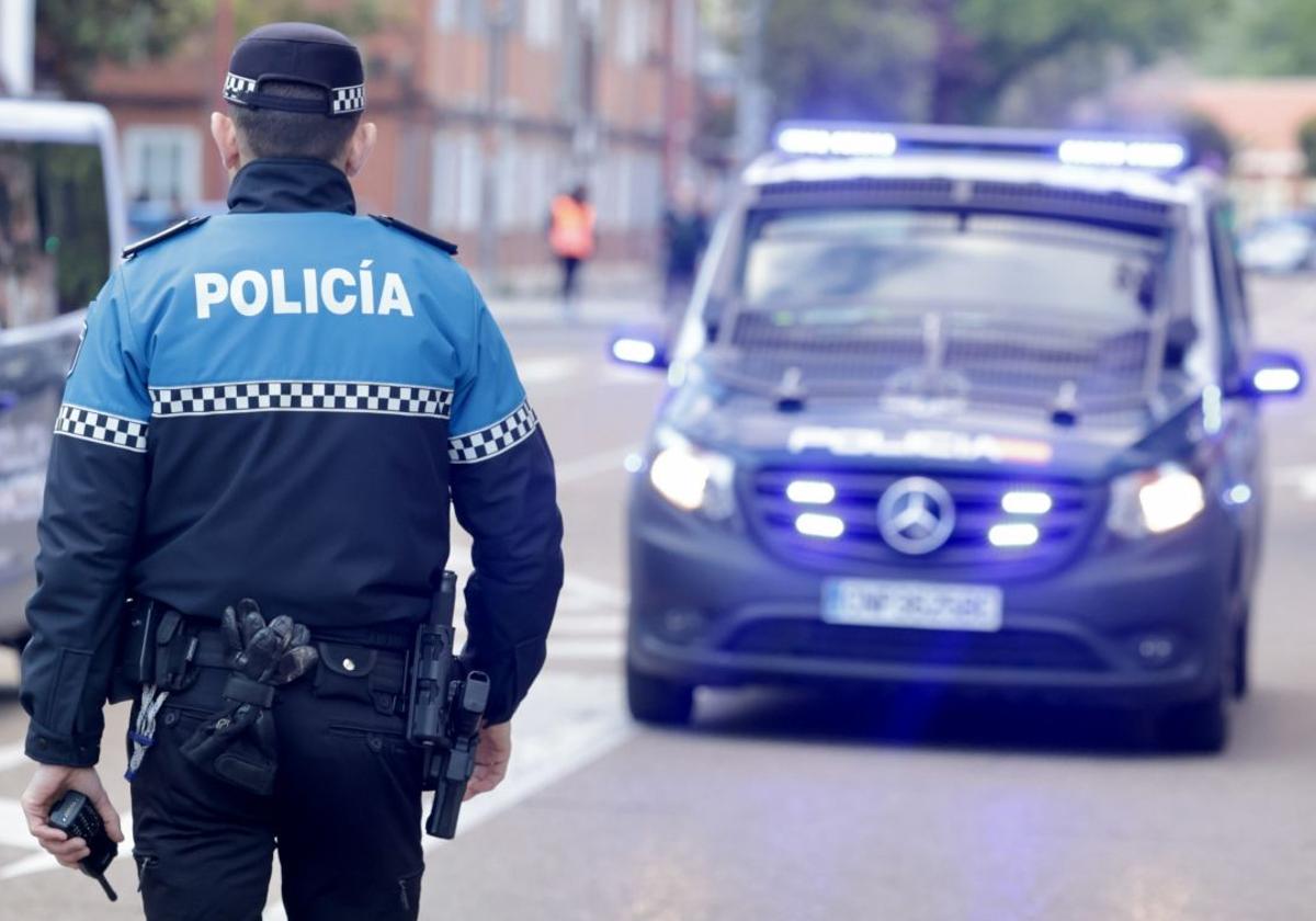 Imagen de archivo de la Policía Local y Nacional.