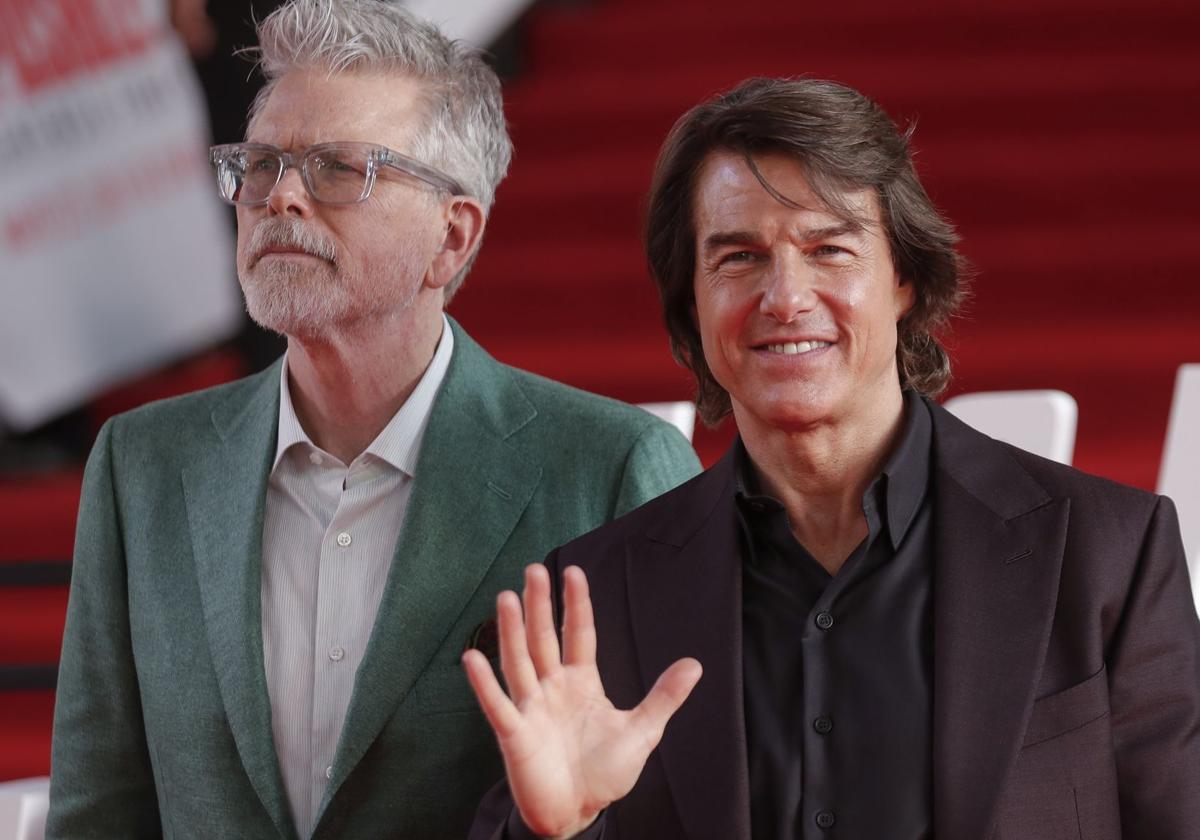 Christopher McQuarrie y Tom Cruisa en la presentación del filme.