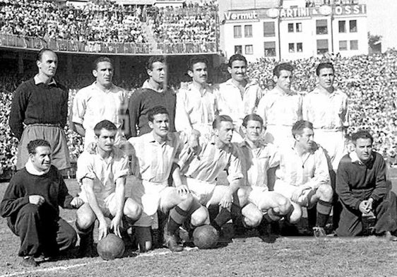 La alineación del Pucela de la final de Copa, en 1950. De pie, Froger, Babot, Saso, Lesmes II, Lesmes I, Ortega y Lasala. Agachados, Ayala (masajista), Revuelta, Coque, Vaquero, Aldecoa, Juanco y Tomás (utilero).