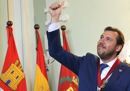 Óscar Puente, en su toma de posesión como alcalde en 2015.