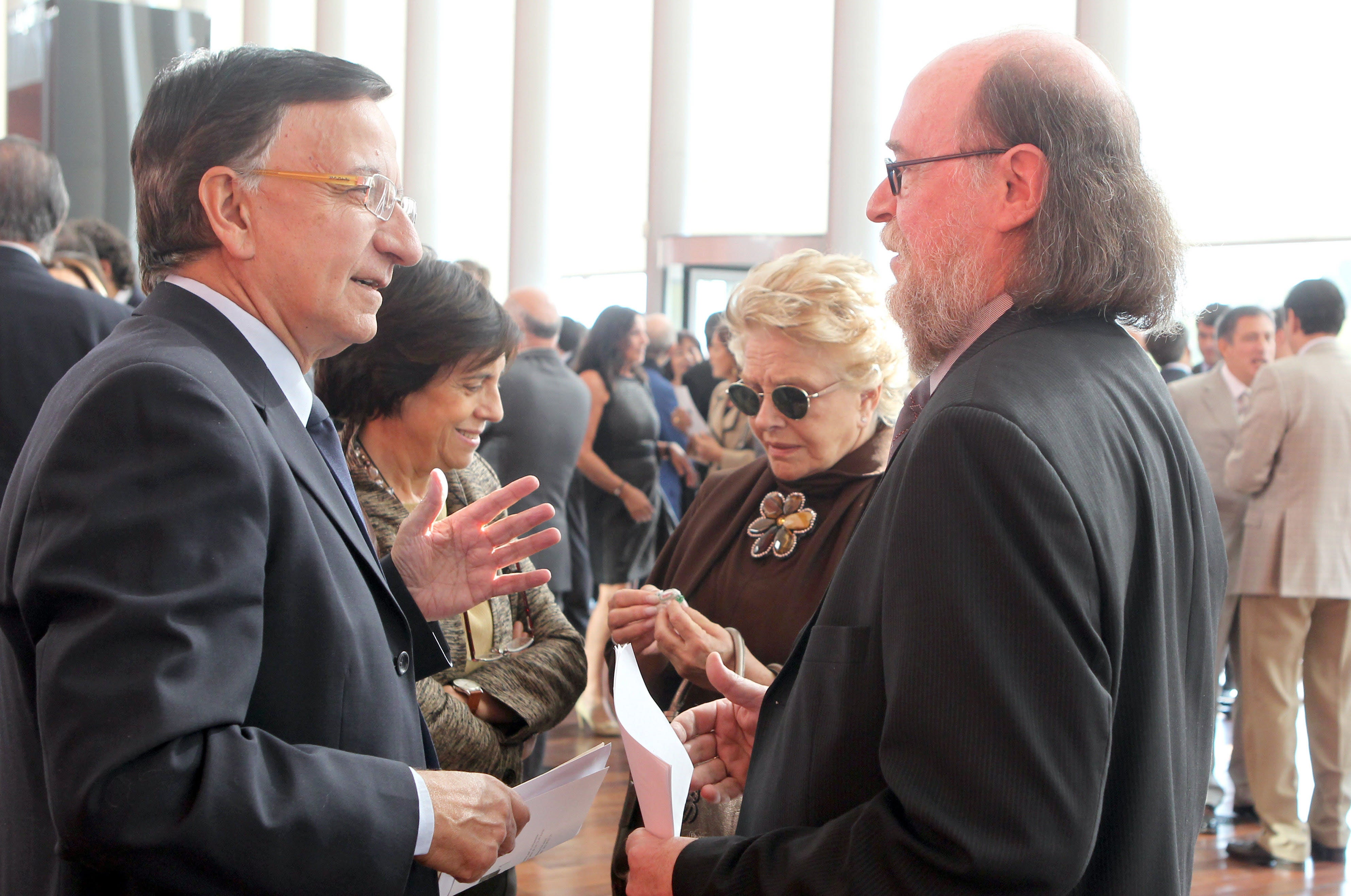 Día de la presentación de la Fundación Delibes en el Auditorio con el nombre el escritor en 2011 En la imagen, Ramón García, Amparo Medina Bocos, Lola Herrera y Joaquín Díaz