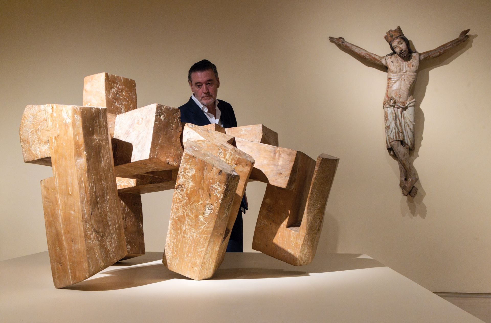 Las imágenes de la exposición que confronta a Chillida con el barroco