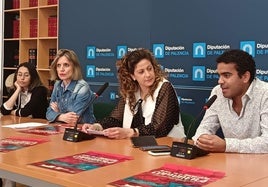 Presentación de la nueva ruta teatralizada en el Castillo de Fuentes de Valdepero, este miércoles.
