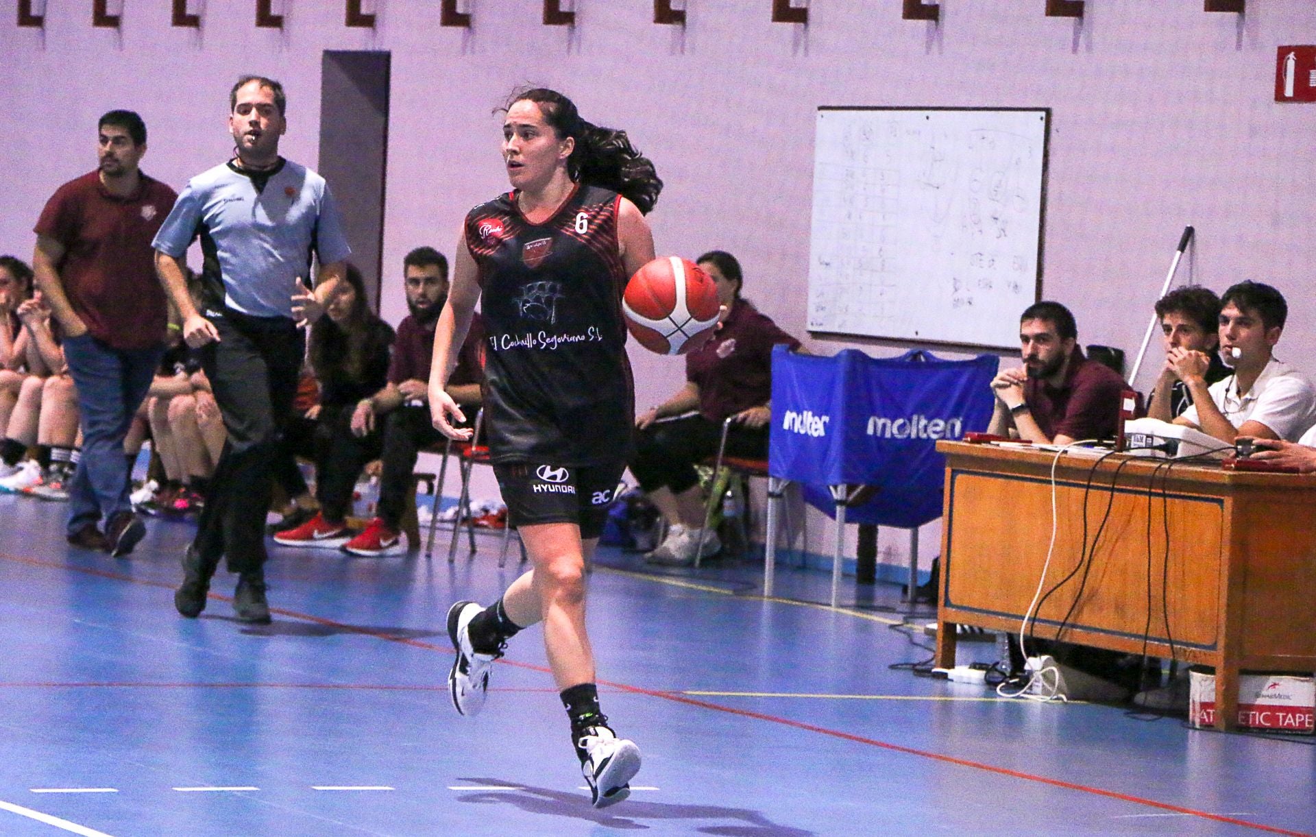 Elisa Martínez, durante un partido de esta temporada.