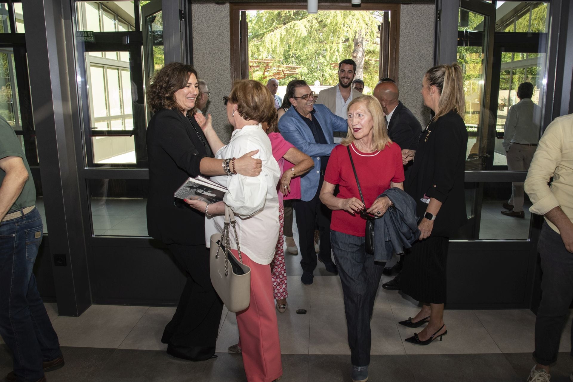 Fotos de la multitudinaria presentación de la biografía de José María