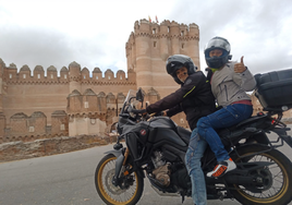 Miguel Ángel Sanz y Ana Isabel Sastre, durante una de sus rutas.