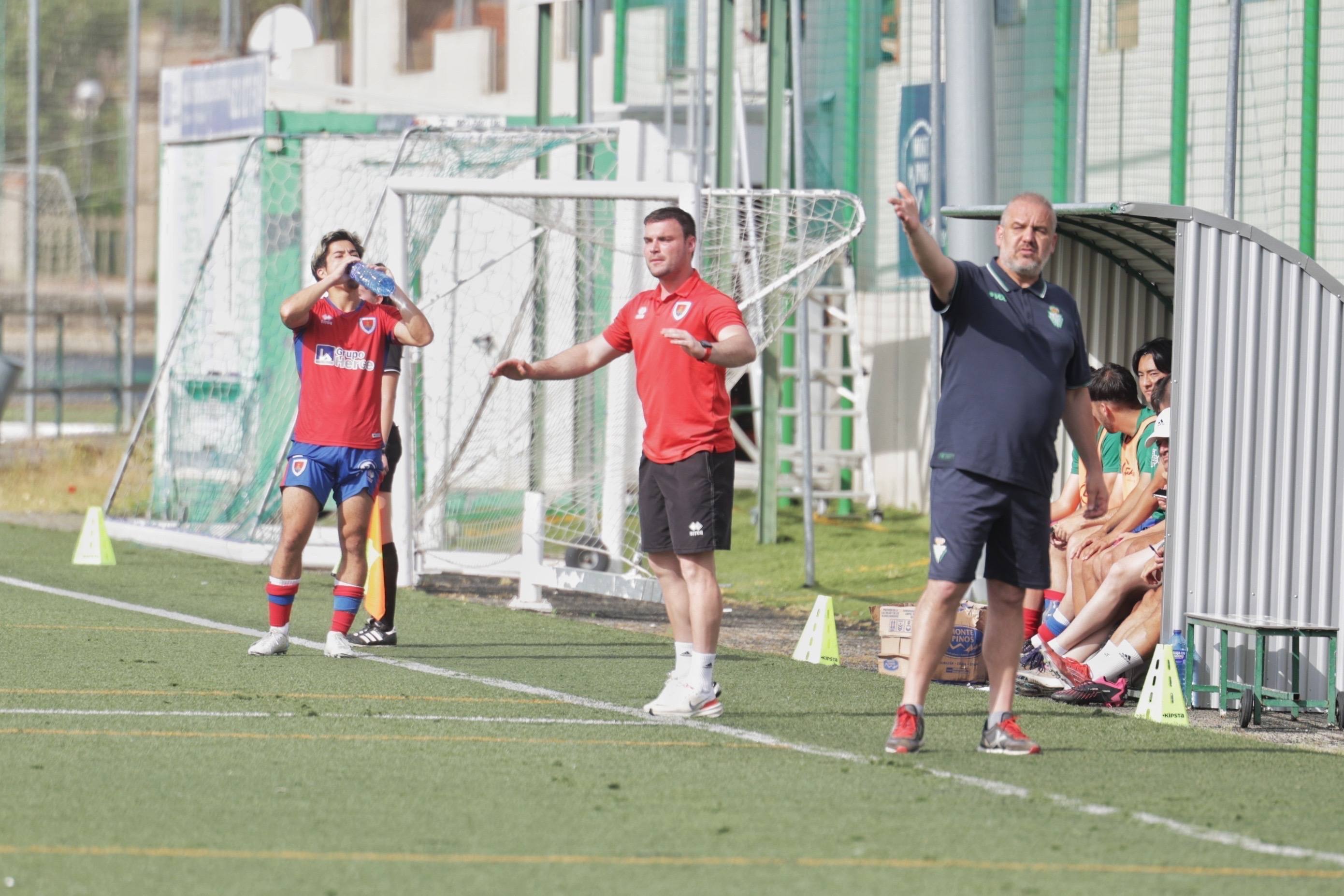 La derrota del Betis ante el Numancia B, en imágenes