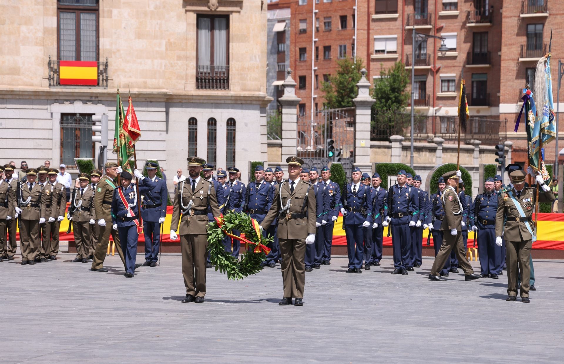 Así se ha celebrado en Valladolid el Día de las Fuerzas Armadas