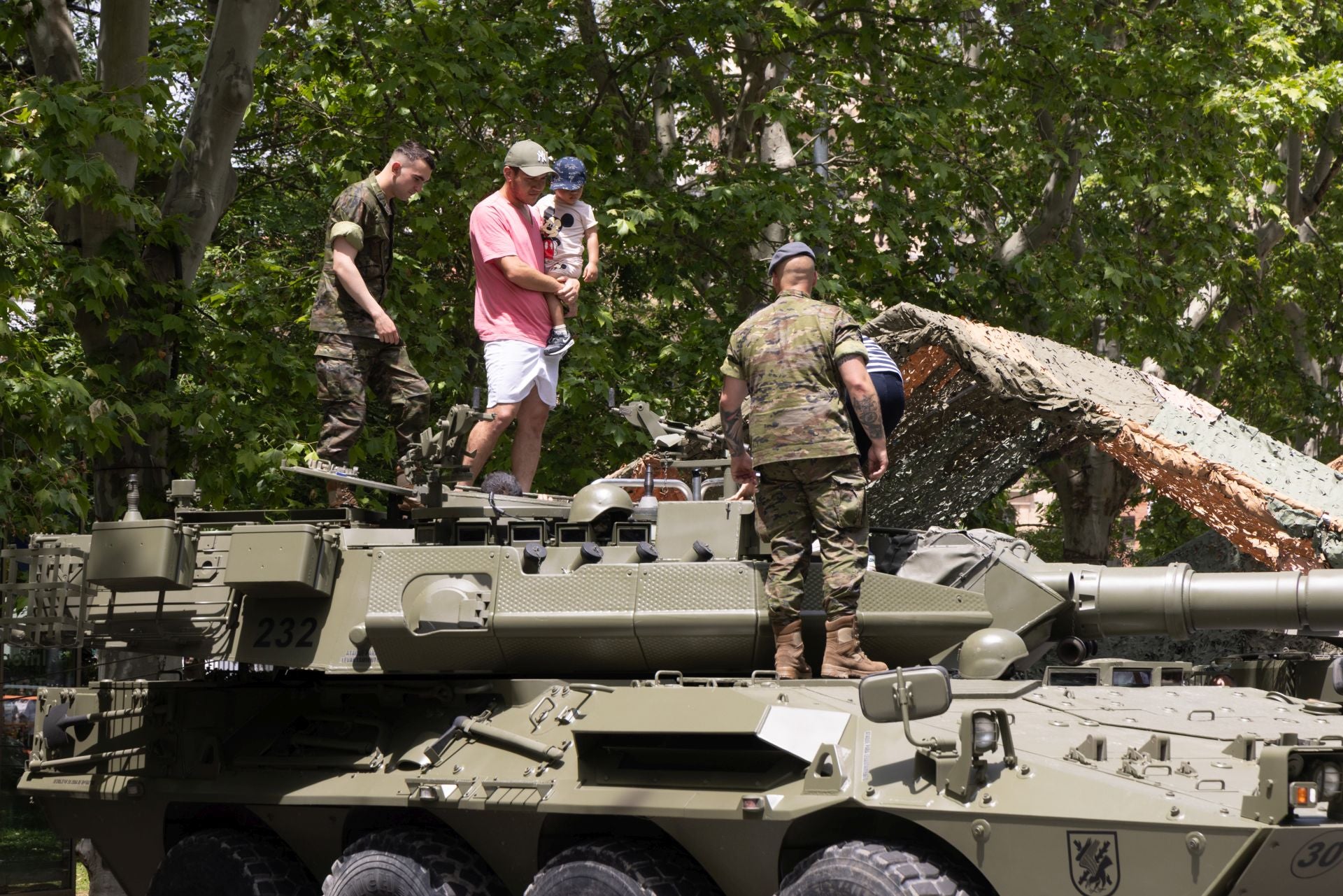Así se ha celebrado en Valladolid el Día de las Fuerzas Armadas