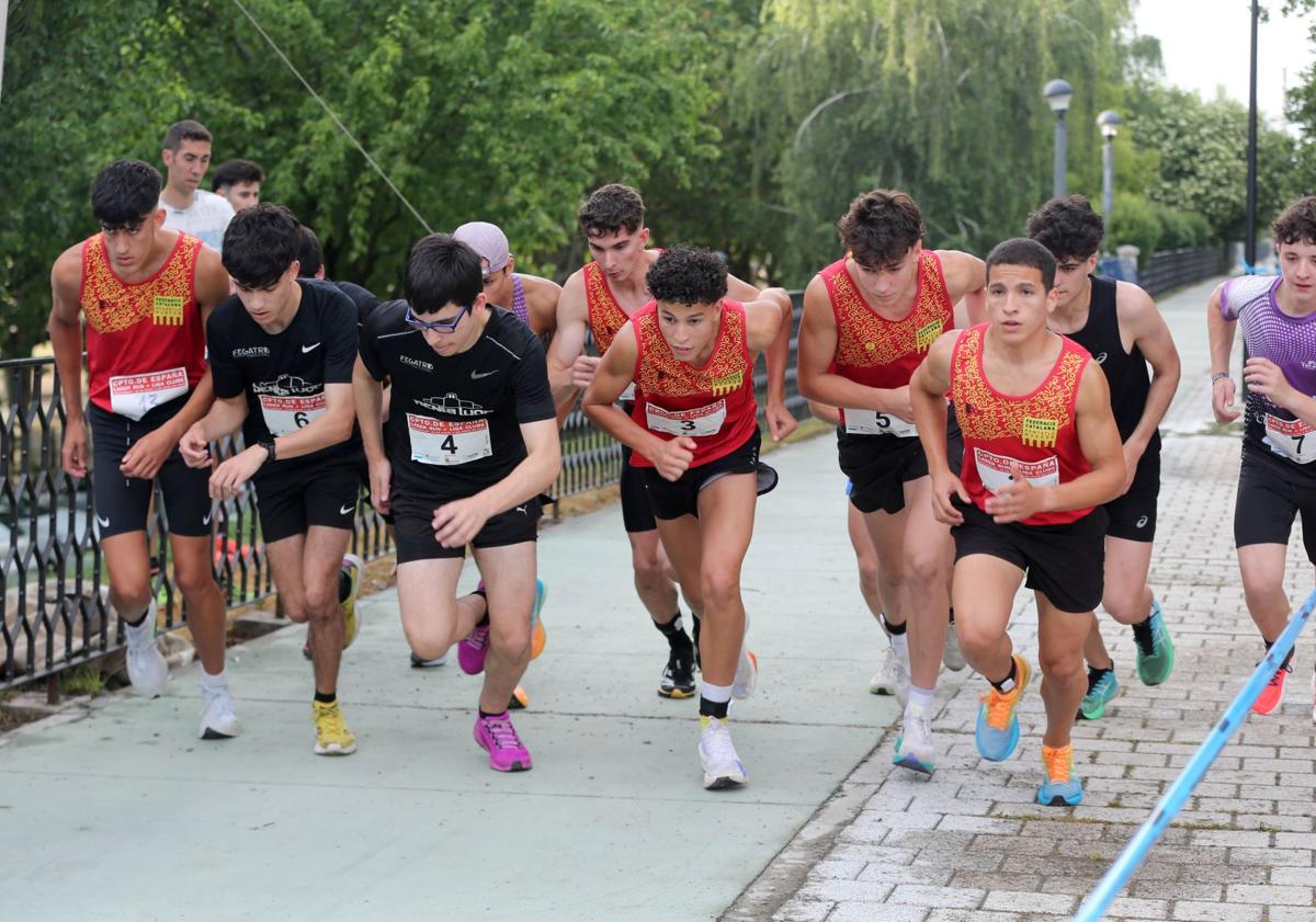 Imagen principal - Los más jóvenes dejan su sello en Las Moreras en el Nacional de láser-run
