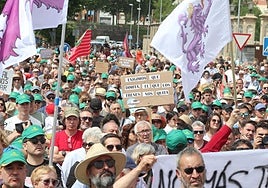 Concentración celebrada en Zamora este domingo contra la supresión de paradas de AVE.