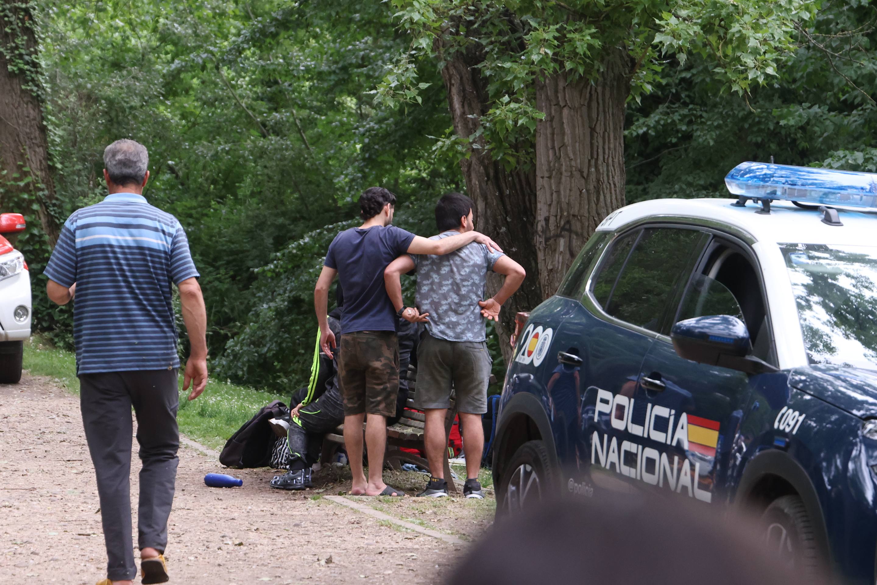 Las imágenes de la busqueda del joven desaparecido en el Pisuerga
