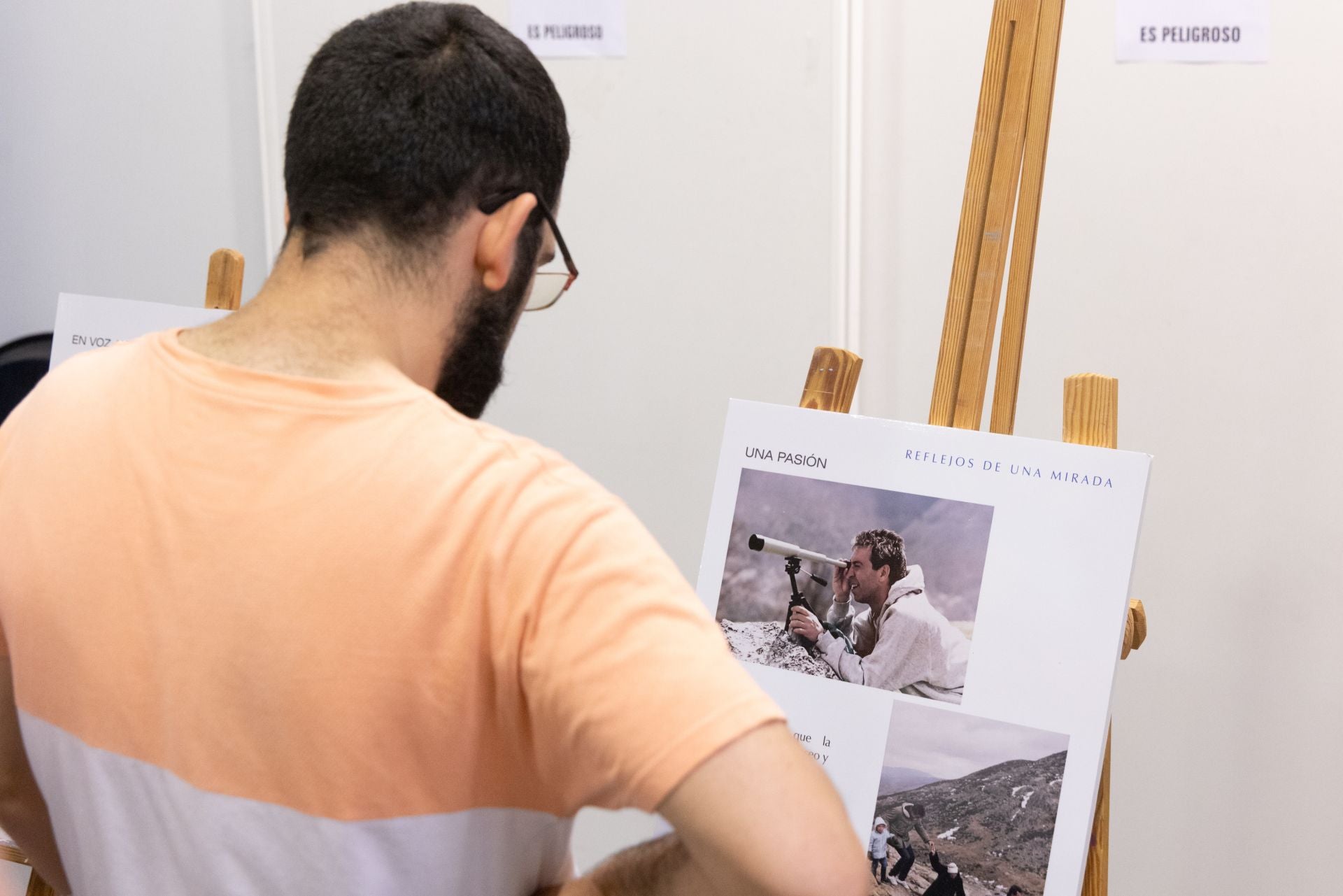 Una exposición en el barrio Belén homenajea a Jesús Anta