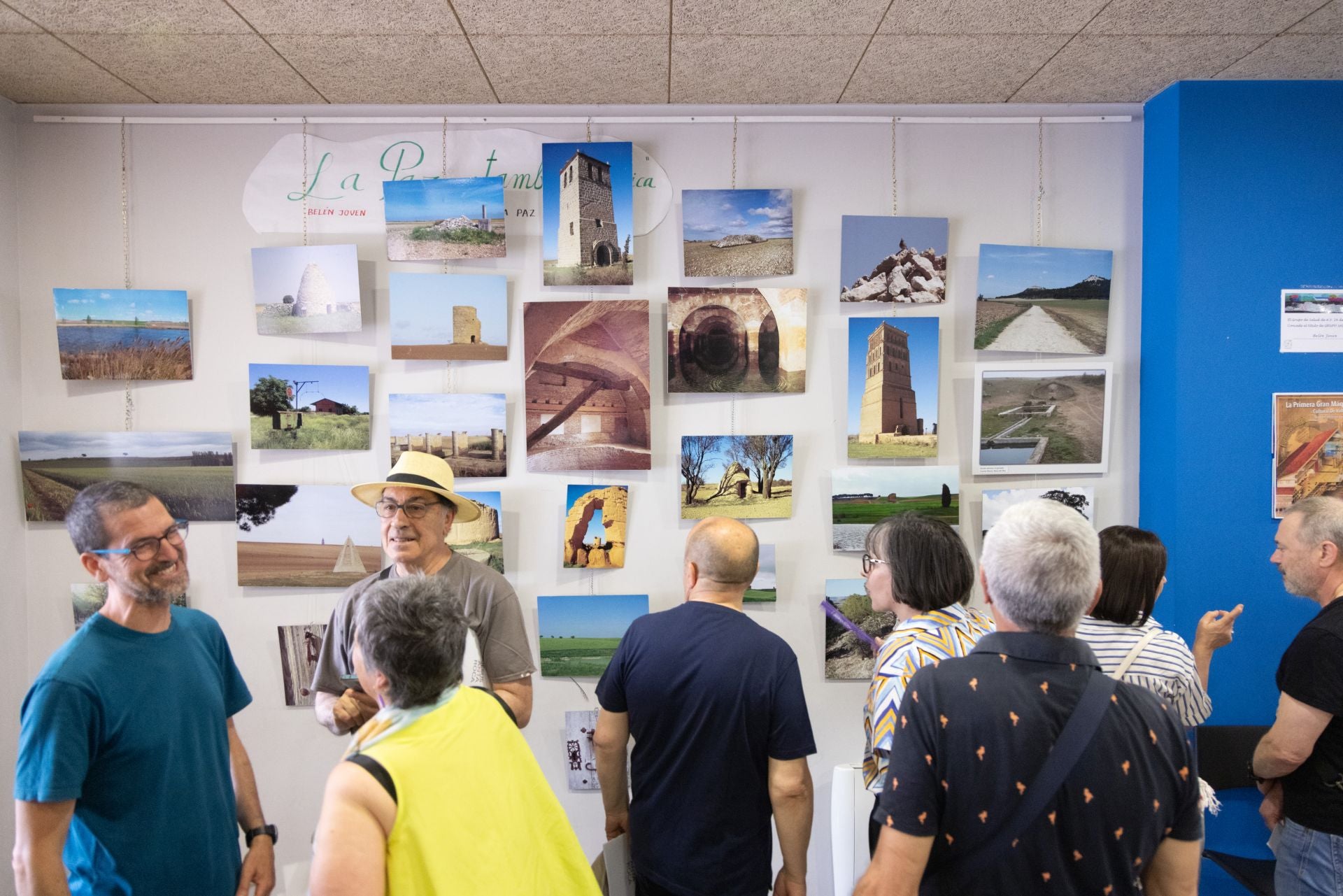 Una exposición en el barrio Belén homenajea a Jesús Anta