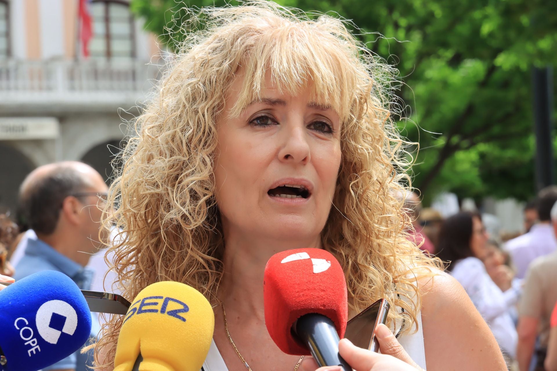 Fotos de la protesta en Segovia contra la supresión de paradas del AVE