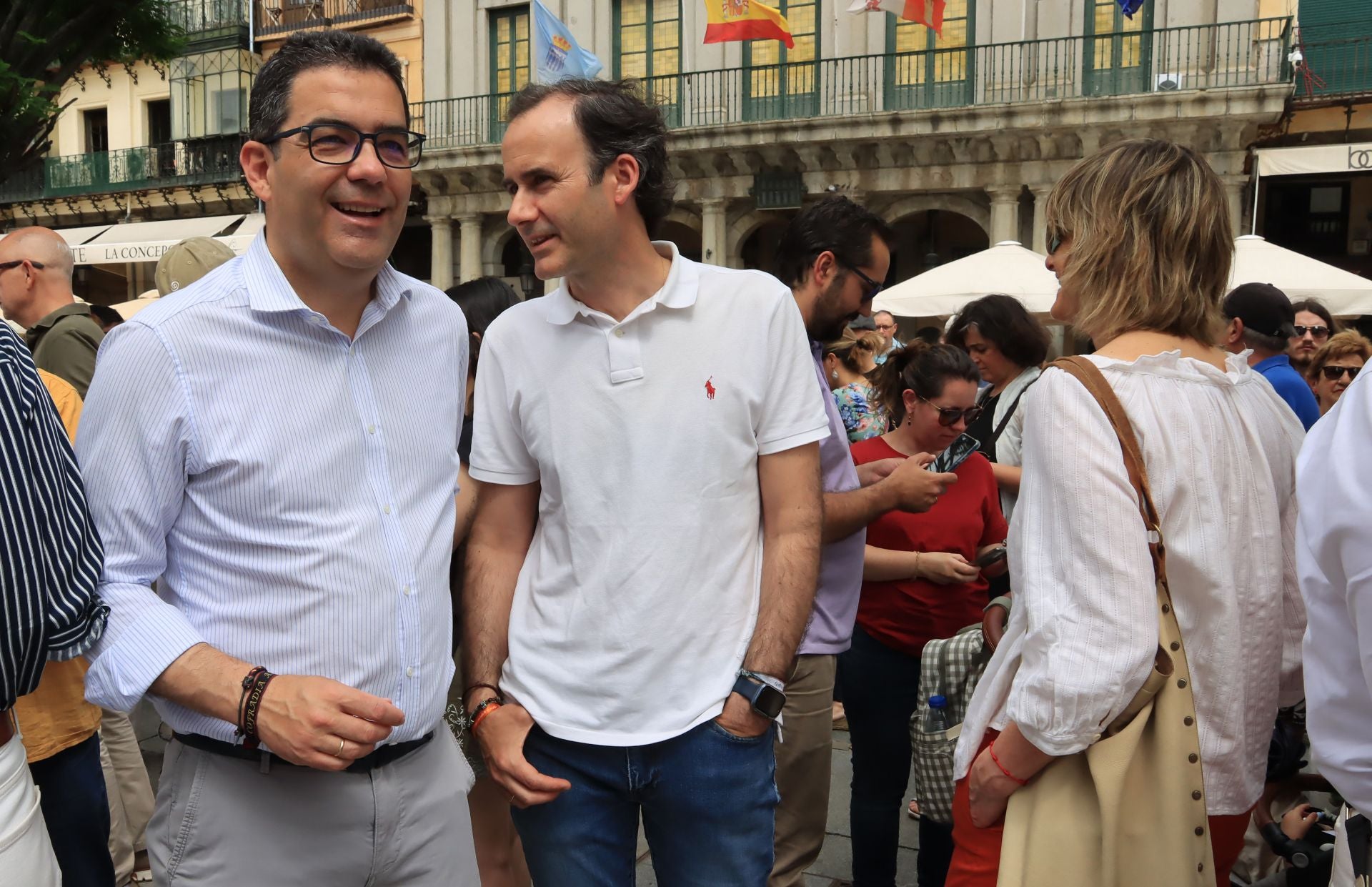Fotos de la protesta en Segovia contra la supresión de paradas del AVE