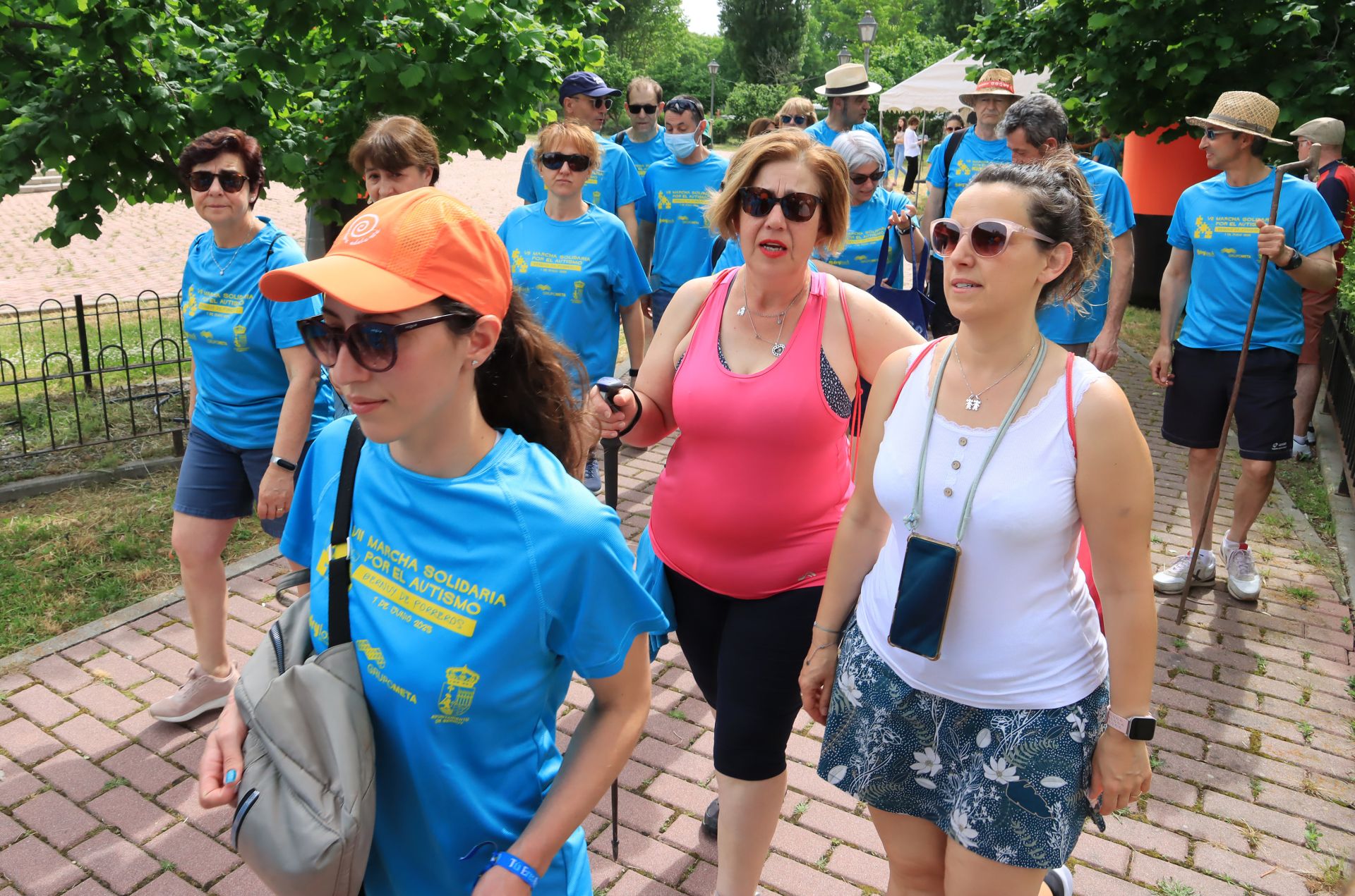 Fotos de la marcha solidaria a favor de Autismo Segovia en Bernuy de Porreros