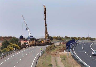 Las obras del AVE a Cantabria cortarán de nuevo un carril de la A-67
