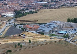 Vista aérea de las obras de urbanización de la ampliación del hospital ejecutadas durante los últimos meses.