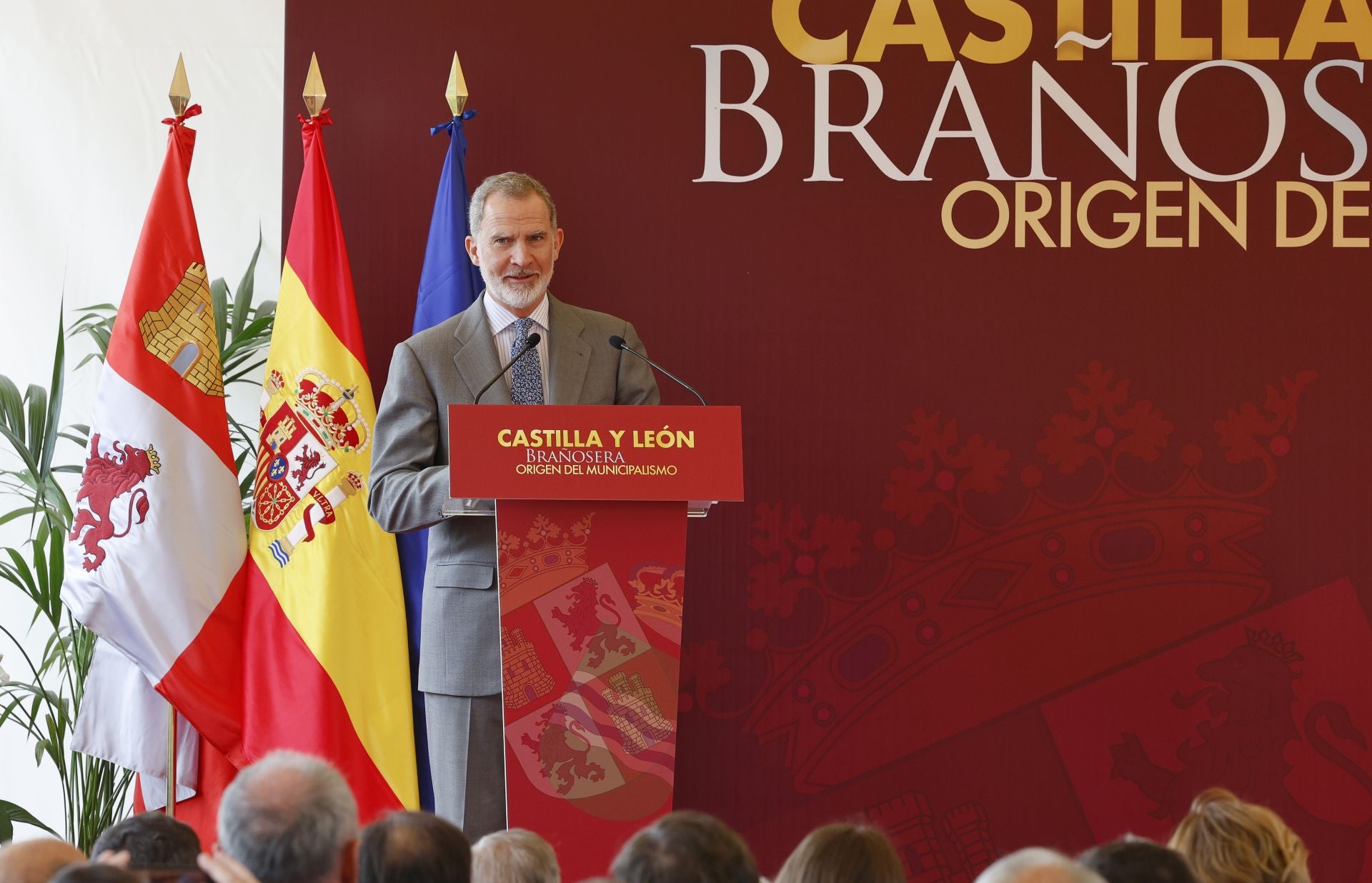 La visita de los Reyes a Brañosera, en imágenes
