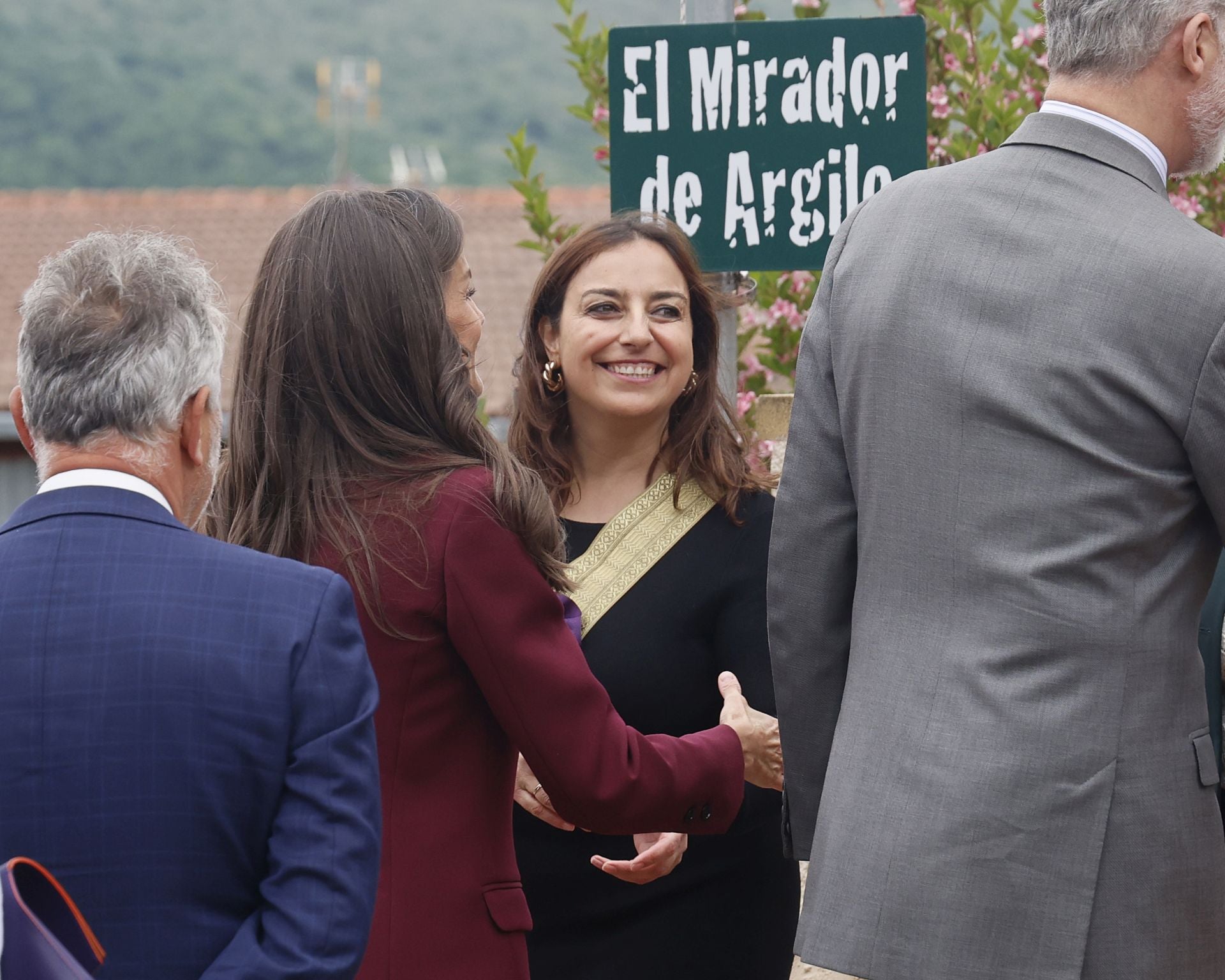 La visita de los Reyes a Brañosera, en imágenes