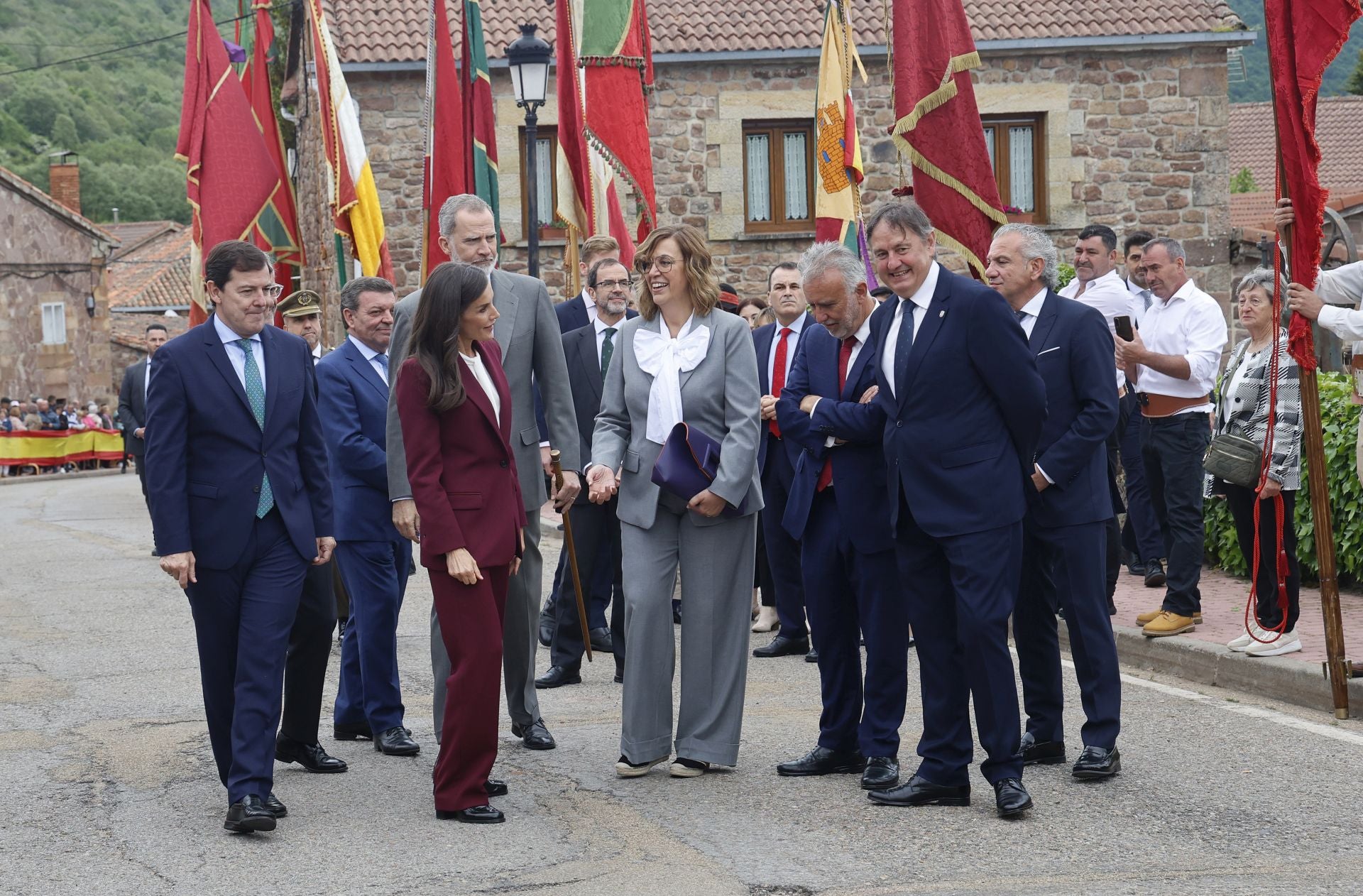 La visita de los Reyes a Brañosera, en imágenes