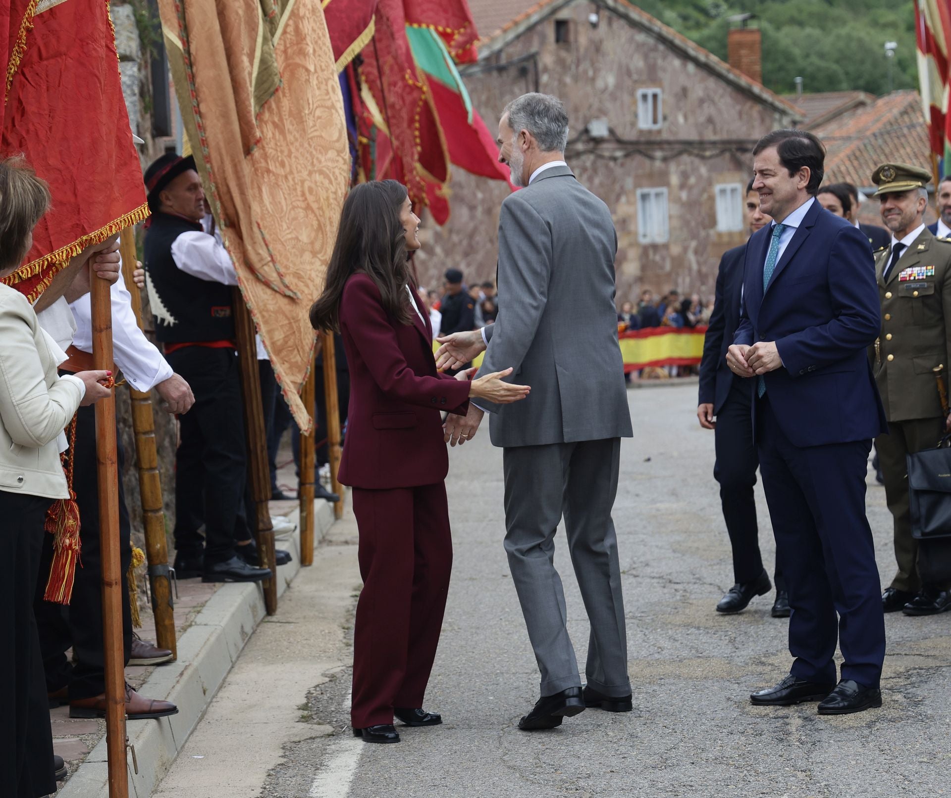 La visita de los Reyes a Brañosera, en imágenes