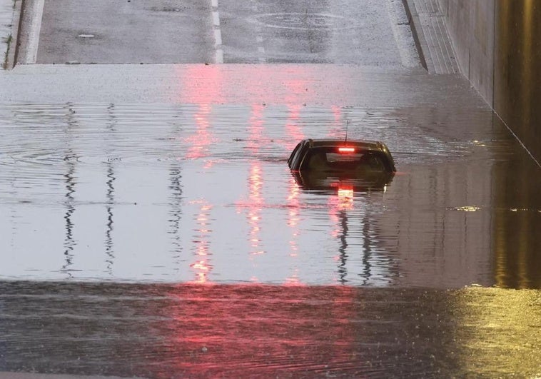 Así te hemos contado la espectacular tormenta que ha anegado Valladolid
