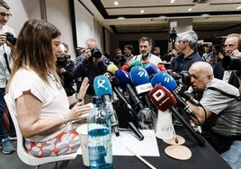 La exmilitante socialista Leire Díez, durante la rueda de prensa ayer en el Hotel Novotel, en Madrid.