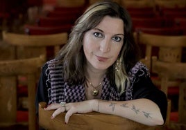 María Velasco, en el salón principal del Círculo de Recreo.