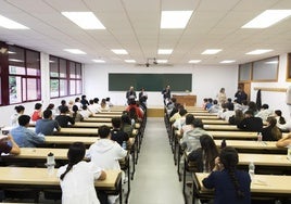 Una de las aulas del campus Esgueva, durante el primer examen de la PAU.