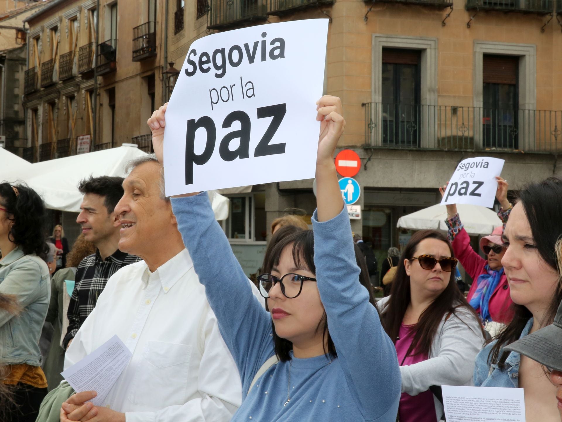 Fotos de la concentración por la paz en Segovia
