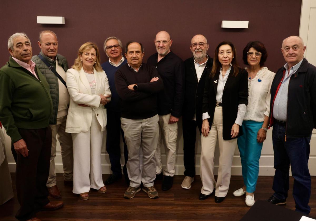 Trasplantados de corazón con las doctoras Gloria Sánchez Antolín y Alicia Mendiluce, jefas de los servicios de Hepatología y Nefrología de los hospitales Río Hortega y Clínico de Valladolid respectivamente y expertas en trasplante hepático y de riñón.