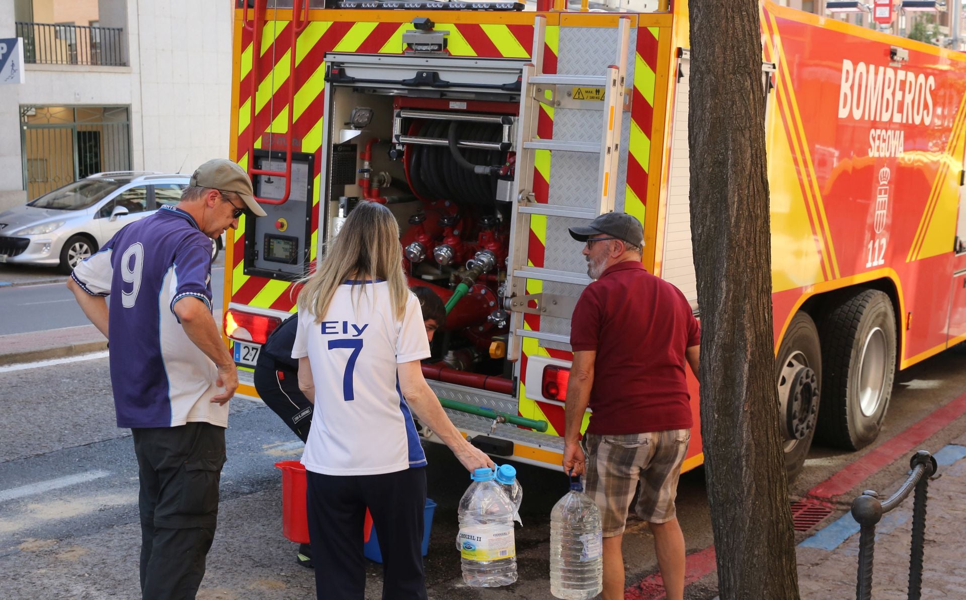 Fotos de la avería de agua en el centro de Segovia