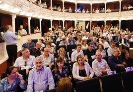 Público asistente a la Gala Thieldon en el Teatro Principal.