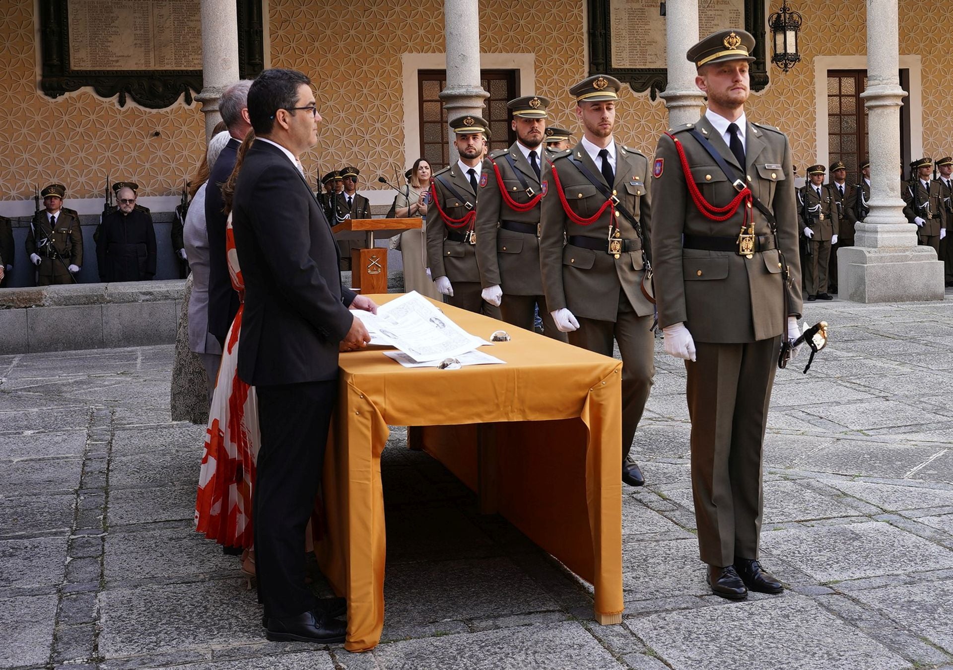 Fotos del acto de fin de curso de la Academia de Artillería