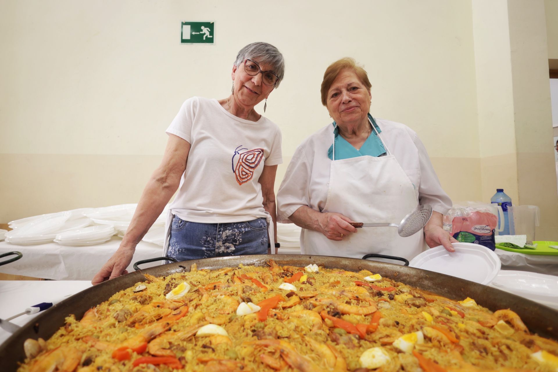 Paellada de hermanamiento entre el Barrio España y San Pedro Regalado