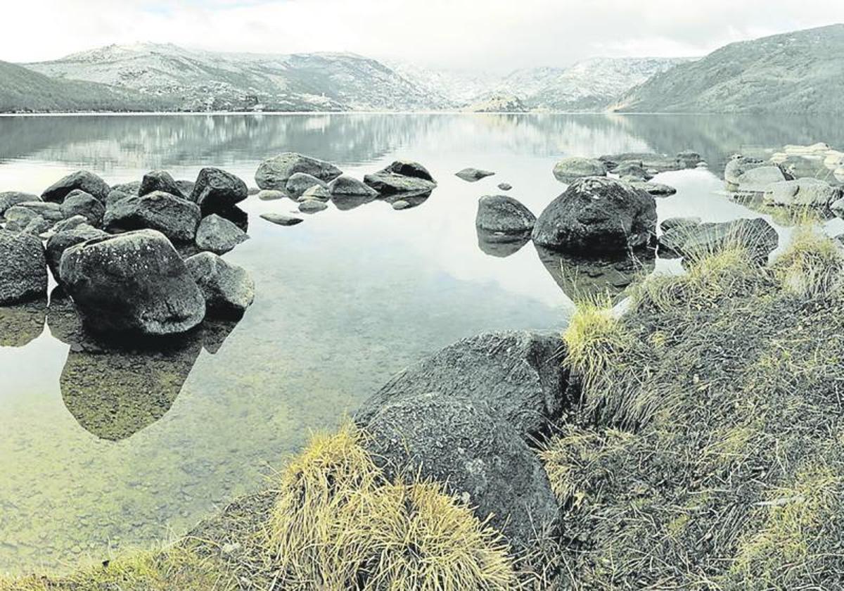 Lago de Sanabria, en Zamora, comarca con la temperatura más fría.