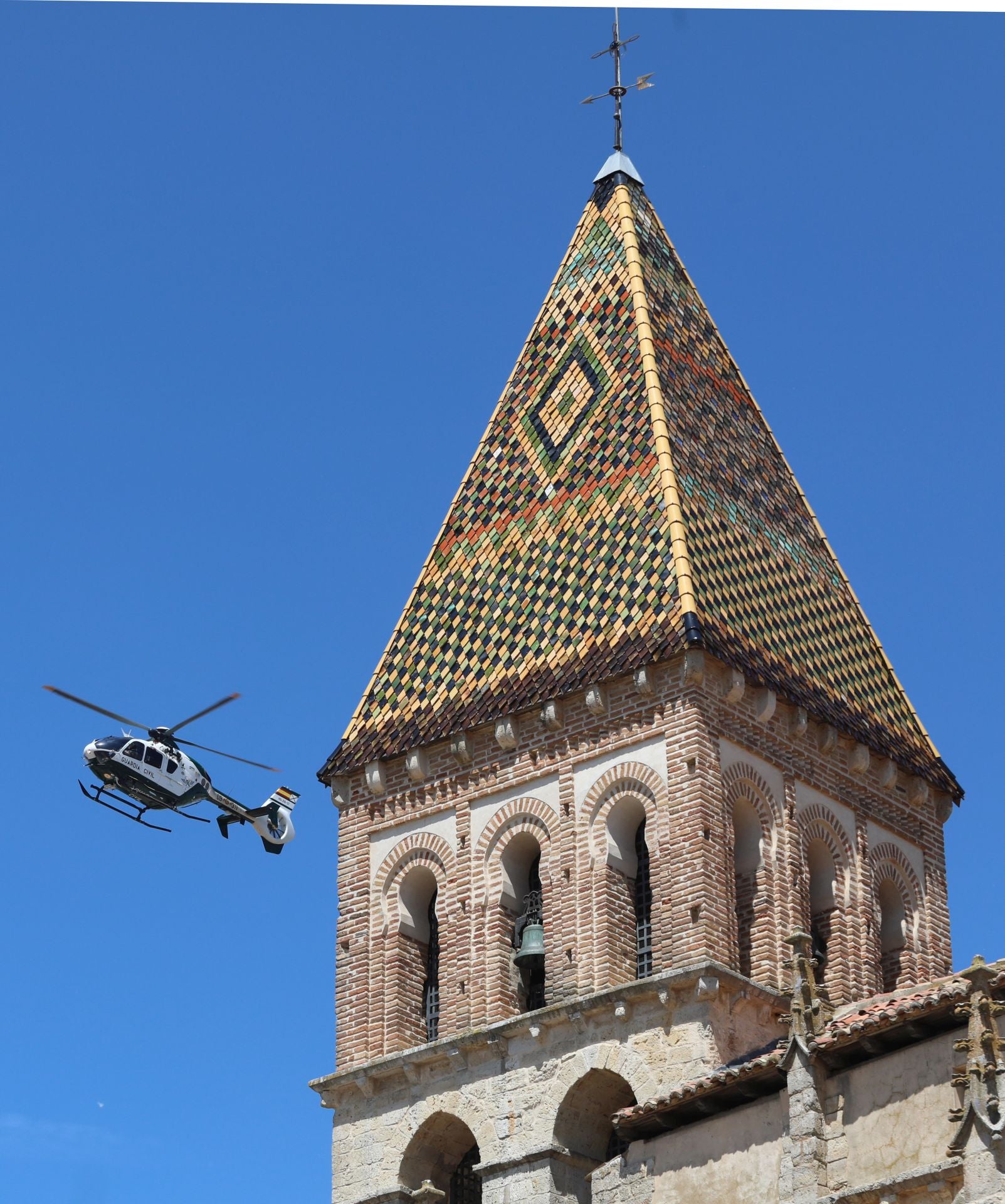 La Guardia Civil honra en Paredes de Nava sus 181 años de historia