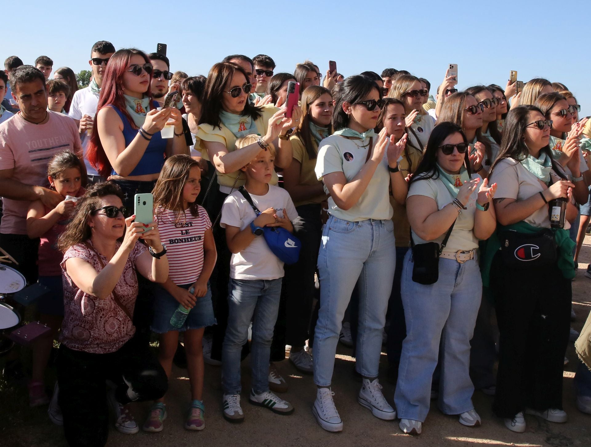 La romería de la Virgen del Bustar, en imágenes