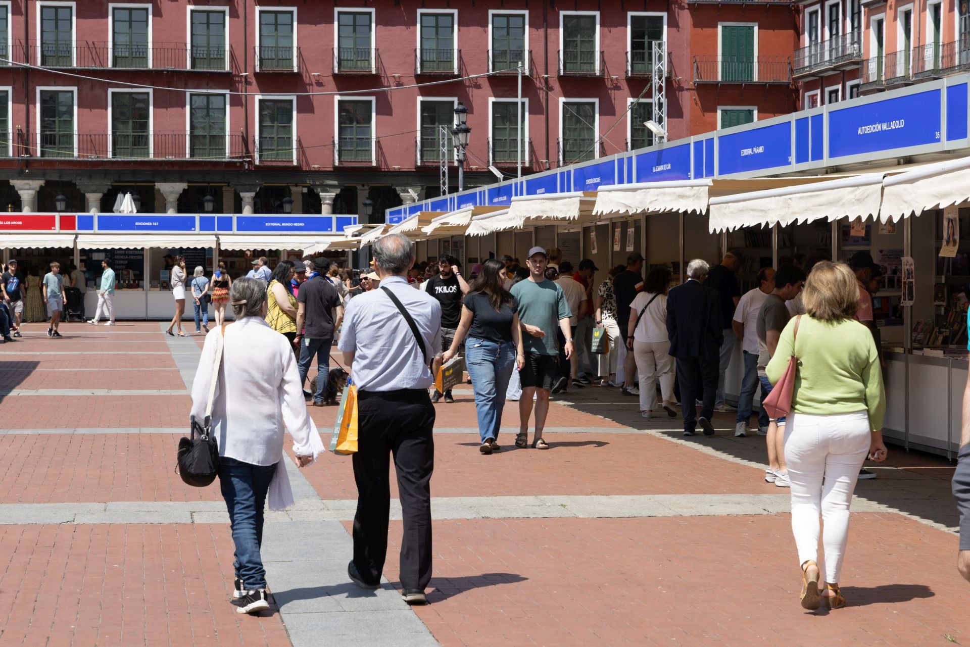 Última jornada de la Feria del Libro de Valladolid