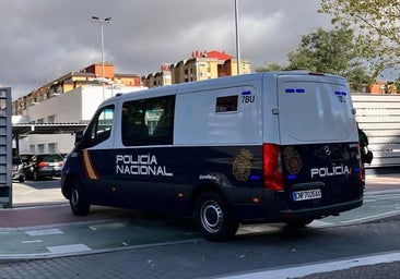 Rompe la cerradura de una puerta en un hotel de Valladolid y baja semidesnudo al vestíbulo