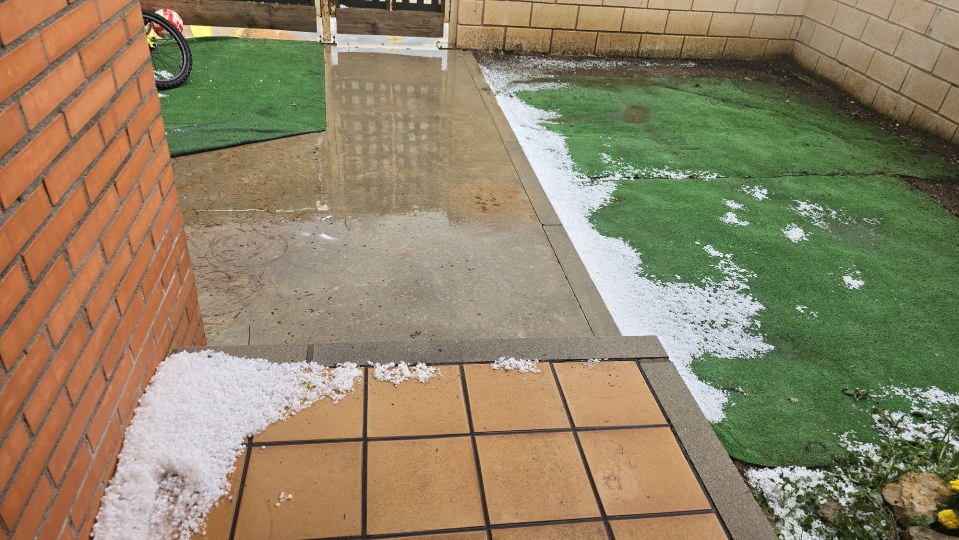 Granizo del tamaño de garbanzos en Mazariegos