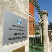 Fachada del Instituto de Medicina Legal, donde se encuentra actualmente el baúl con los restos mortales del identificado.