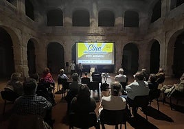 Presentación de la quinta edición de la muestra en el patio del Palacio Ducal de Medinaceli.
